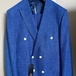 Double breasted blue Suit